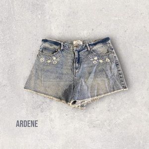 4/$20🌿Ardene 100% cotton embroidered shorts